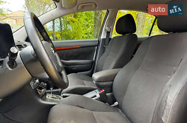 Седан Toyota Avensis 2008 в 