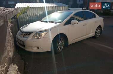 Седан Toyota Avensis 2011 в Тернополе