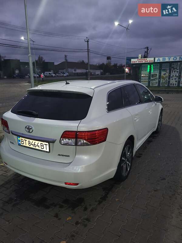 Универсал Toyota Avensis 2015 в Киеве фото 3 Универсал Toyota Avensis 2015 в Киеве