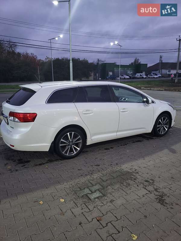Универсал Toyota Avensis 2015 в Киеве фото 16 Универсал Toyota Avensis 2015 в Киеве