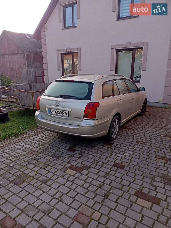 Универсал Toyota Avensis 2003 в Рава-Русской