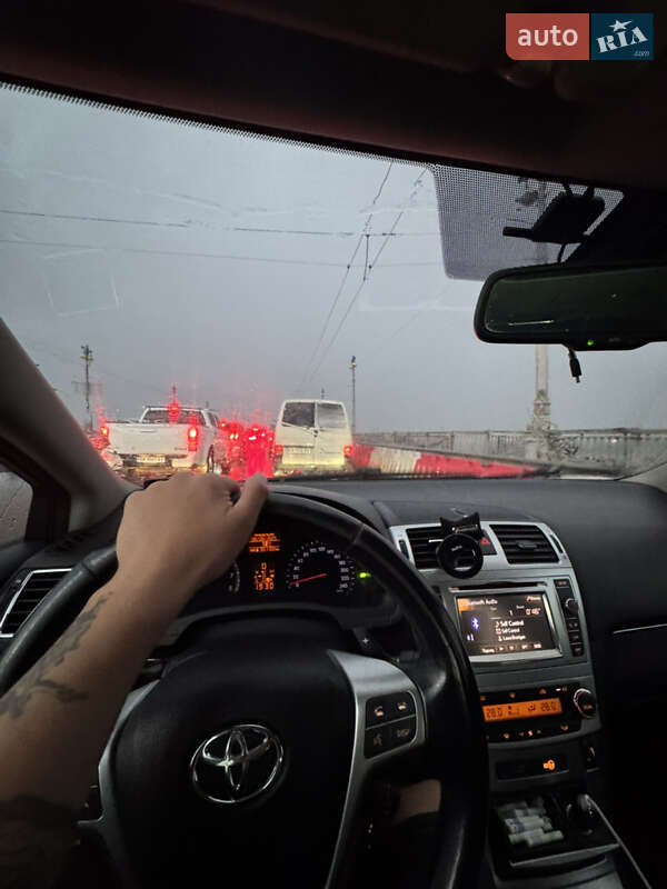 Седан Toyota Avensis 2012 в Киеве фото 7 Седан Toyota Avensis 2012 в Киеве