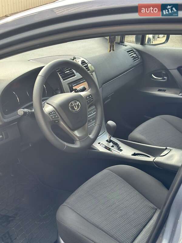 Универсал Toyota Avensis 2010 в Одессе