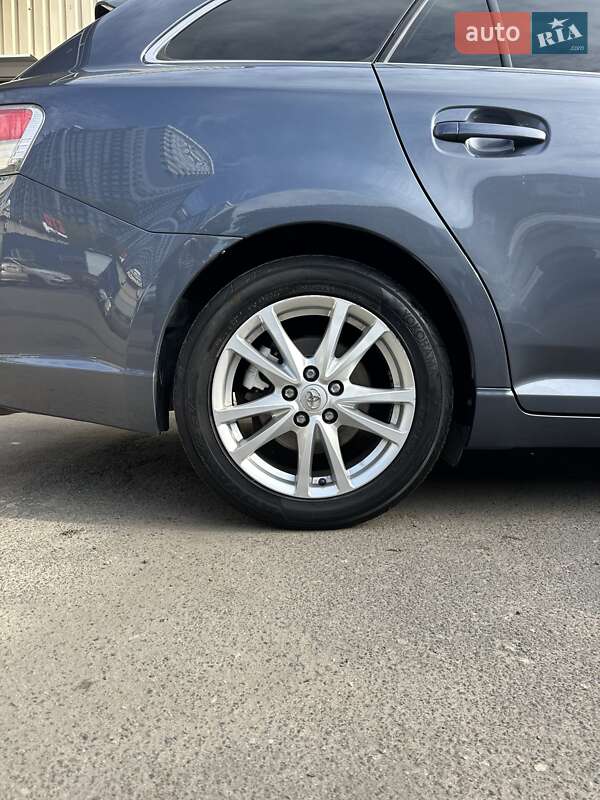 Универсал Toyota Avensis 2010 в Одессе
