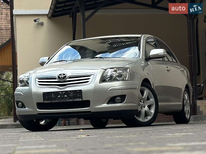Седан Toyota Avensis 2007 в Дрогобичі