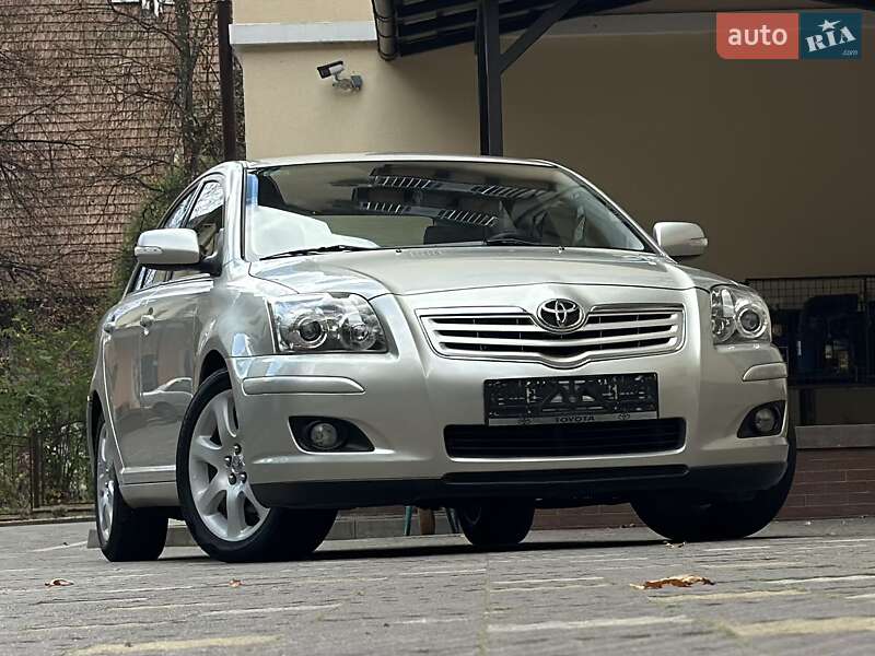 Седан Toyota Avensis 2007 в Дрогобичі