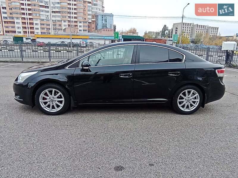 Седан Toyota Avensis 2011 в Харькове