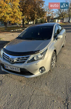 Седан Toyota Avensis 2012 в Миколаєві