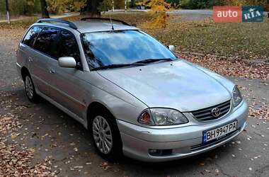 Универсал Toyota Avensis 2001 в  фото 3 Универсал Toyota Avensis 2001 в