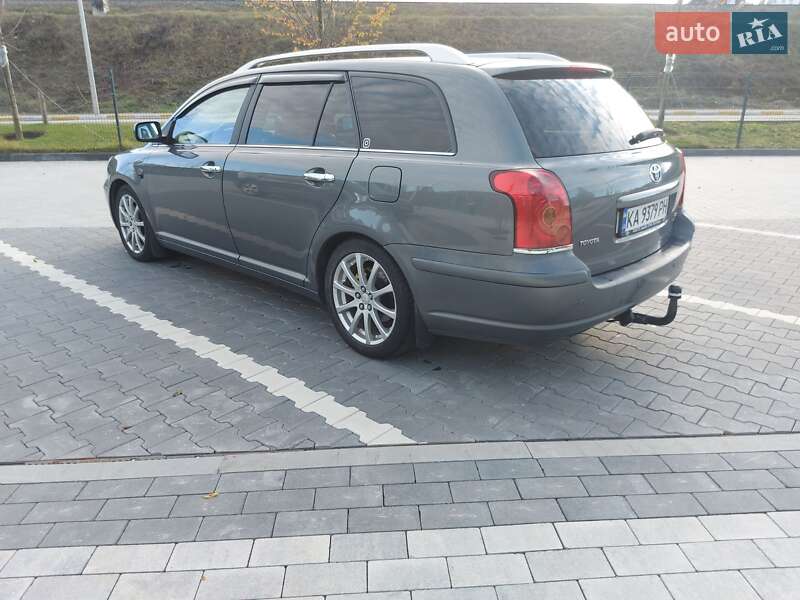 Универсал Toyota Avensis 2004 в Киеве фото 5 Универсал Toyota Avensis 2004 в Киеве
