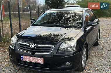 Лифтбек Toyota Avensis 2007 в Виннице