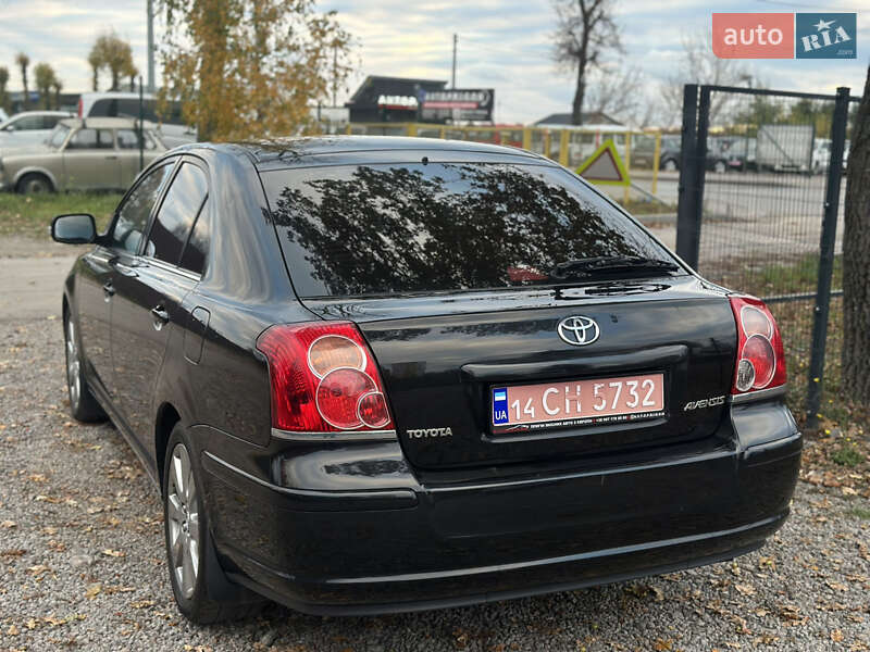 Лифтбек Toyota Avensis 2007 в Виннице