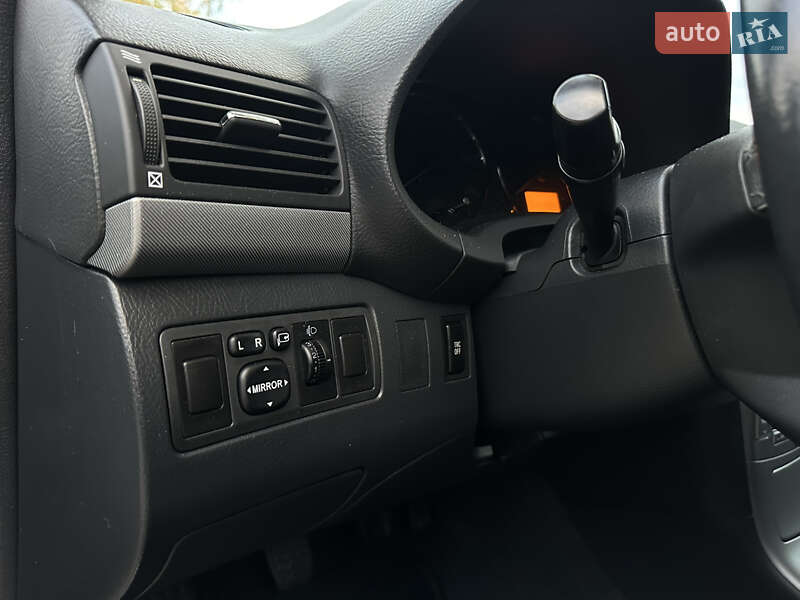 Лифтбек Toyota Avensis 2007 в Виннице