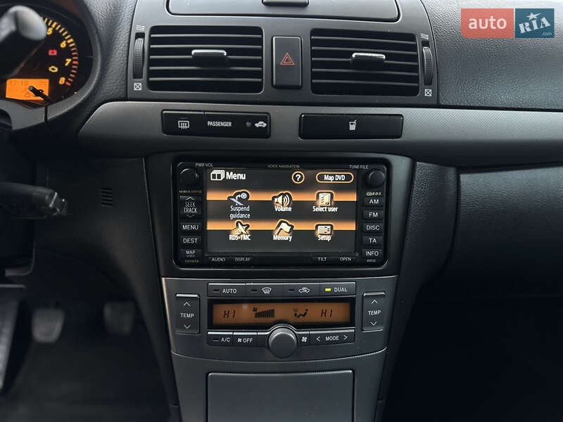 Лифтбек Toyota Avensis 2007 в Виннице