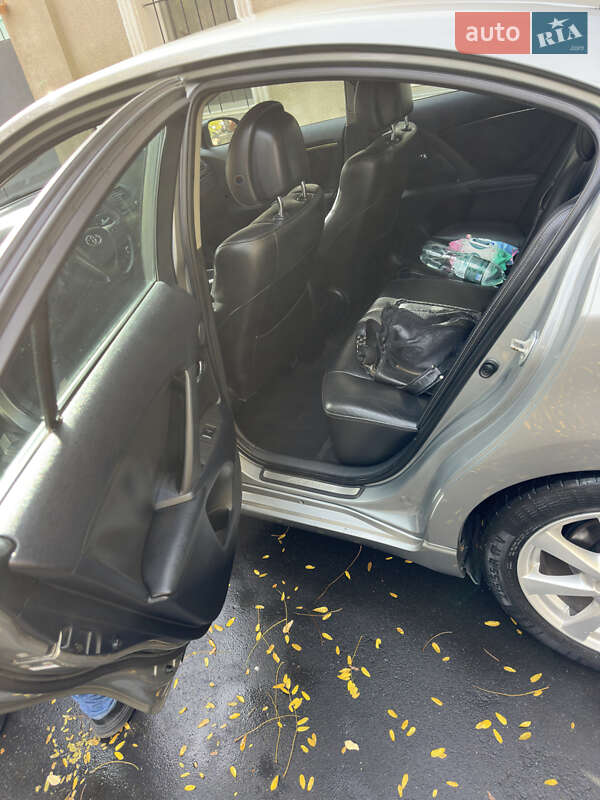 Седан Toyota Avensis 2008 в Одессе