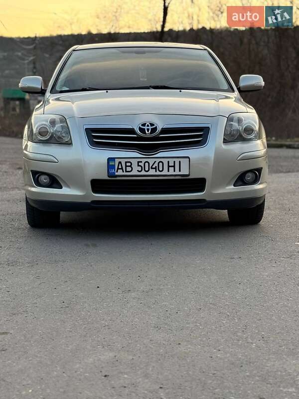 Лифтбек Toyota Avensis 2009 в Виннице фото 2 Лифтбек Toyota Avensis 2009 в Виннице