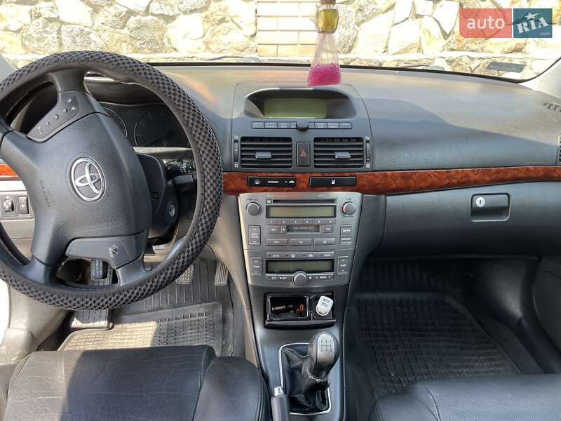 Универсал Toyota Avensis 2003 в Виннице фото 3 Универсал Toyota Avensis 2003 в Виннице