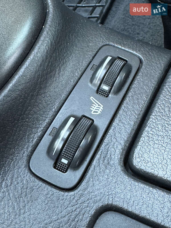 Седан Toyota Avensis 2007 в Запорожье