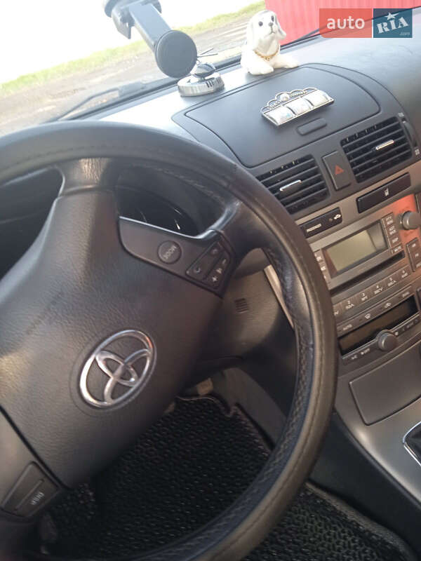 Універсал Toyota Avensis 2006 в Кам'янці-Бузькій