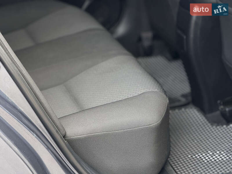 Универсал Toyota Avensis 2009 в Тернополе