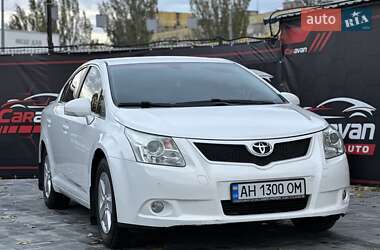 Седан Toyota Avensis 2011 в Днепре