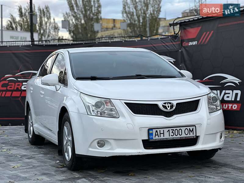 Toyota Avensis 2011