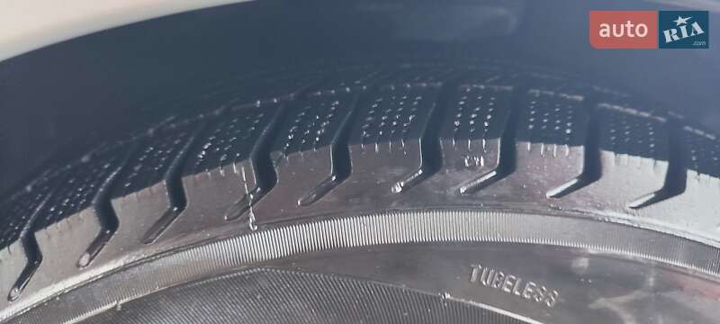 Универсал Toyota Avensis 2002 в Виннице