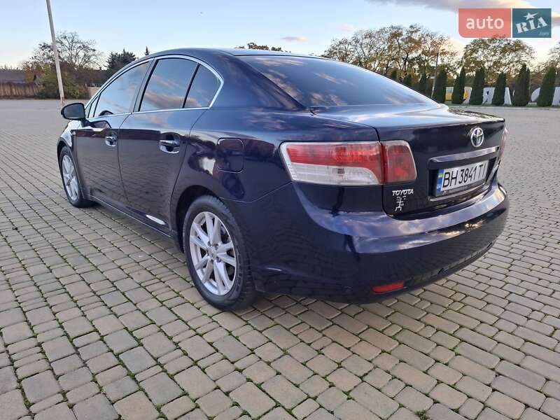 Седан Toyota Avensis 2010 в Одесі