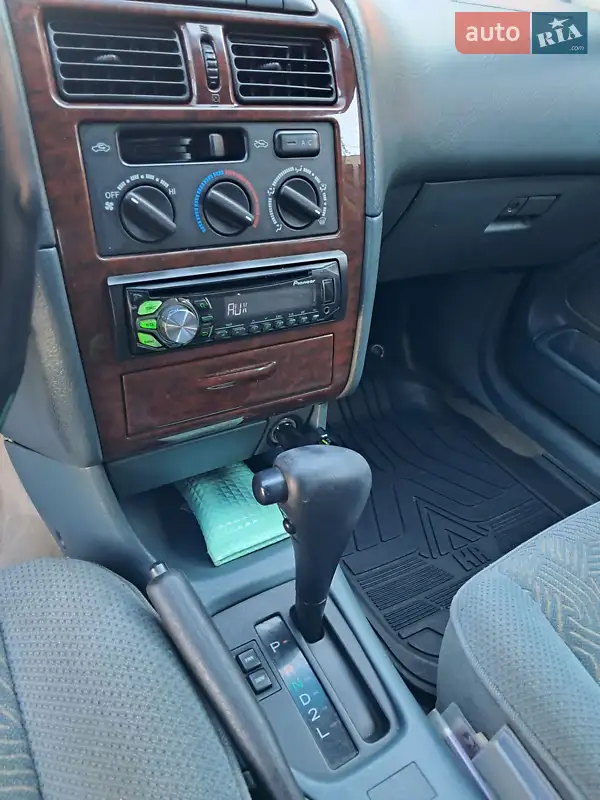 Toyota Avensis 1999 VIN SB153ABN10E051079 фото оголошення 6 з 44