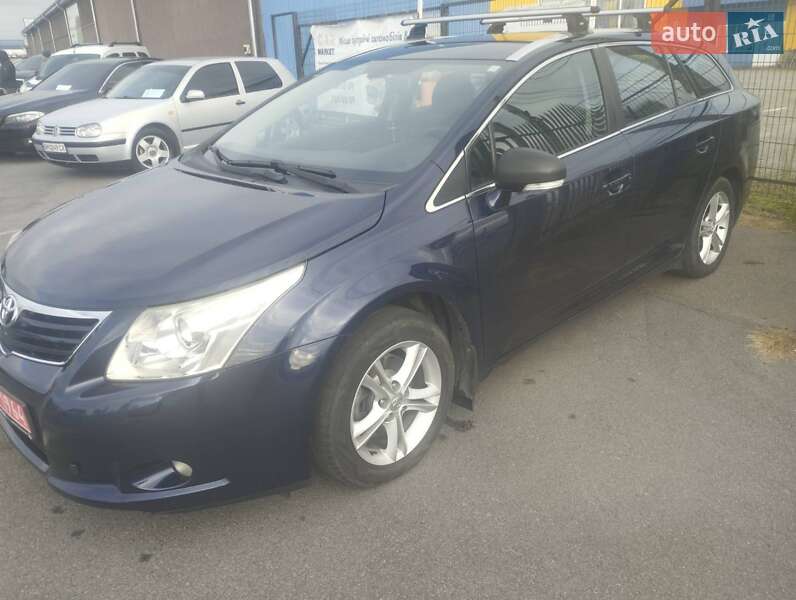 Универсал Toyota Avensis 2010 в Житомире