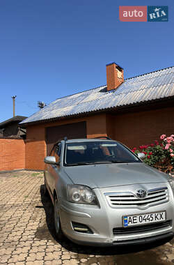 Універсал Toyota Avensis 2008 в Кривому Розі