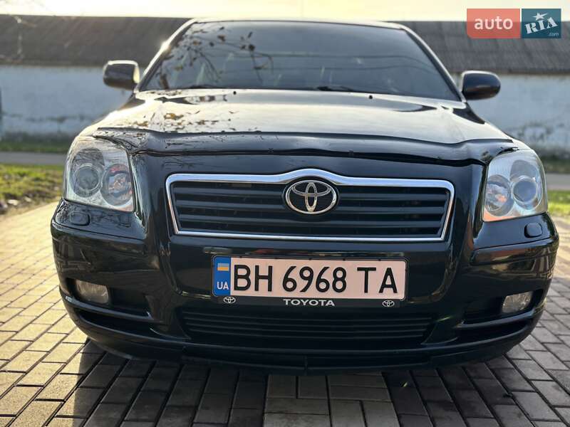 Седан Toyota Avensis 2004 в Березовке фото Седан Toyota Avensis 2004 в Березовке