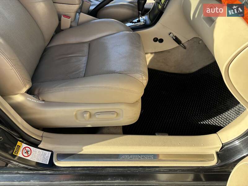 Седан Toyota Avensis 2004 в Березовке фото 18 Седан Toyota Avensis 2004 в Березовке