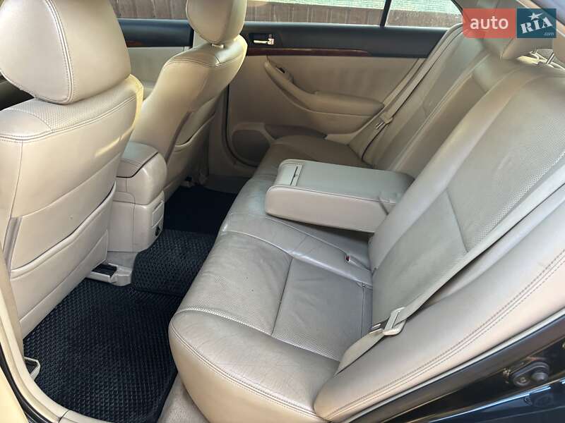 Седан Toyota Avensis 2004 в Березовке фото 28 Седан Toyota Avensis 2004 в Березовке