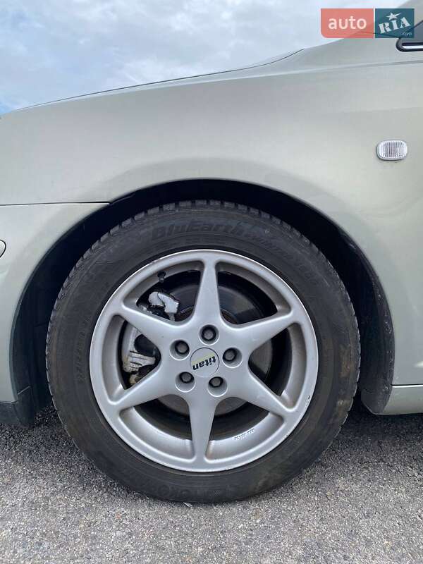 Лифтбек Toyota Avensis 2005 в Виннице фото 2 Лифтбек Toyota Avensis 2005 в Виннице