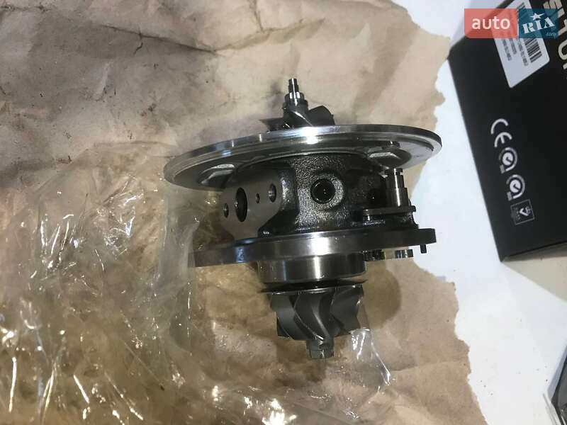 Седан Toyota Avensis 2004 в Киеве