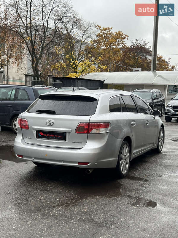 Универсал Toyota Avensis 2009 в Одессе
