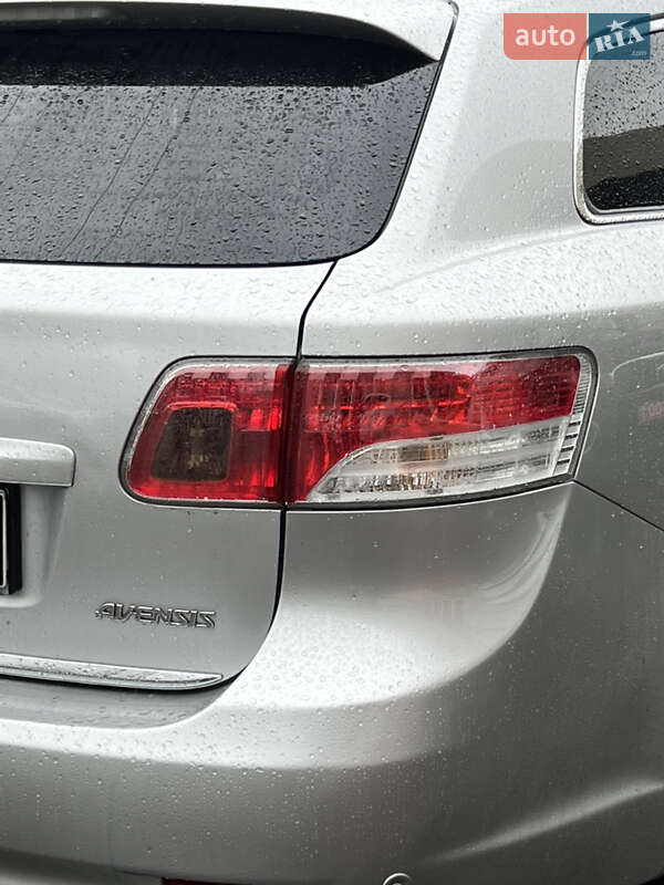 Универсал Toyota Avensis 2009 в Одессе