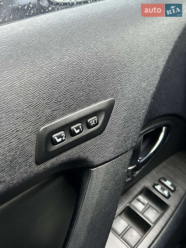 Универсал Toyota Avensis 2009 в Одессе