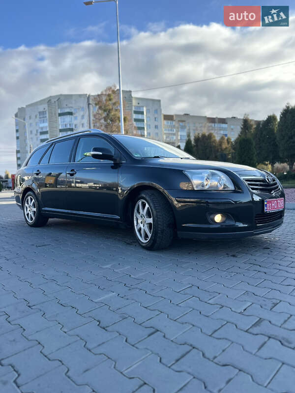 Универсал Toyota Avensis 2008 в Луцке