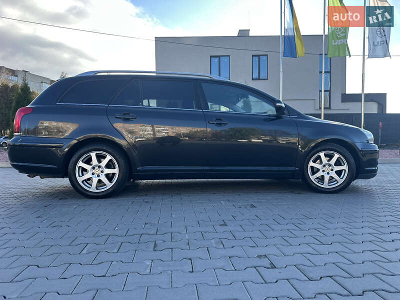 Универсал Toyota Avensis 2008 в Луцке
