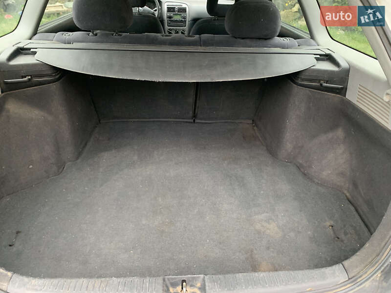 Універсал Toyota Avensis 2002 в Знам'янці