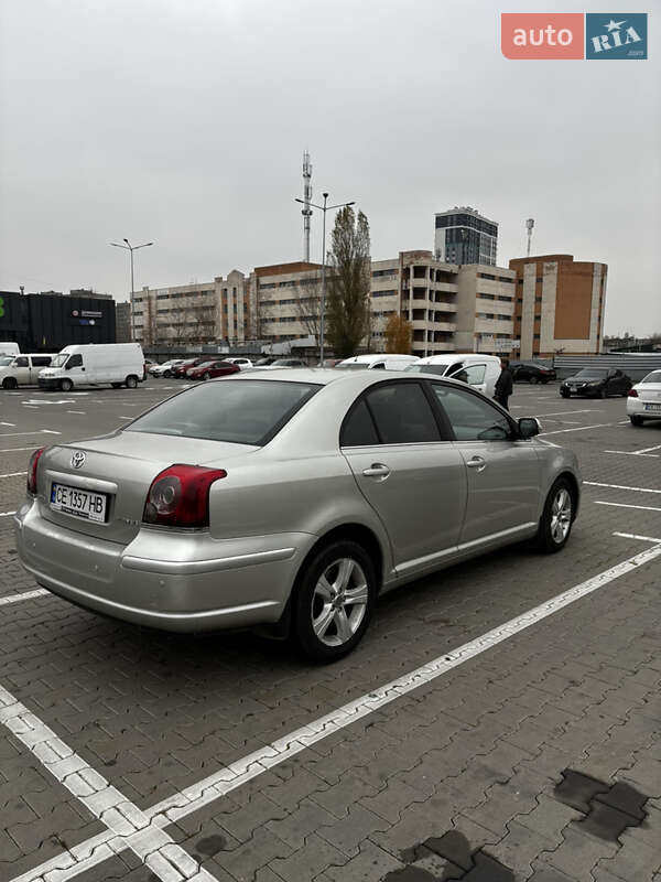 Седан Toyota Avensis 2006 в Киеве
