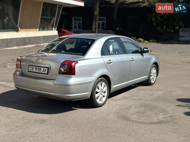 Седан Toyota Avensis 2008 в Чернигове