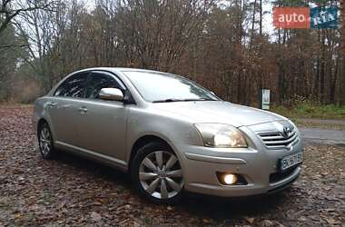 Седан Toyota Avensis 2008 в Ровно