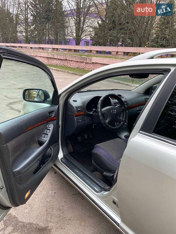 Универсал Toyota Avensis 2005 в Каменском фото 8 Универсал Toyota Avensis 2005 в Каменском