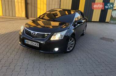 Седан Toyota Avensis 2011 в Баре