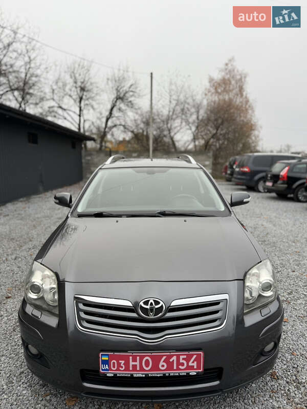 Универсал Toyota Avensis 2007 в Луцке