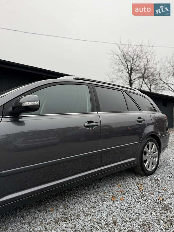 Универсал Toyota Avensis 2007 в Луцке