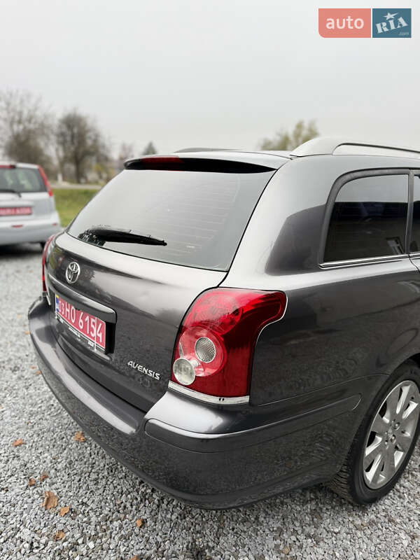 Универсал Toyota Avensis 2007 в Луцке